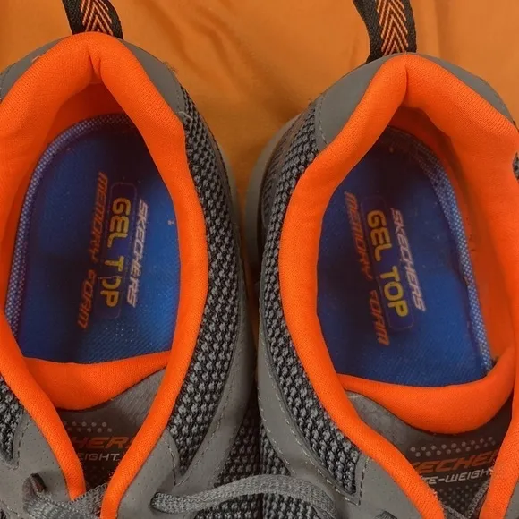 Skechers Lite-Weight Men's Athletic Shoes 8.5M Gray Orange Memory Foam