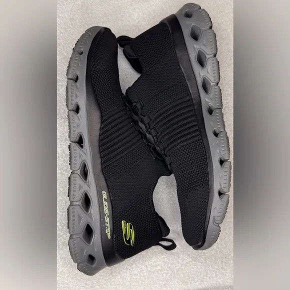 Skechers Men's Glide-Step Flex Black Athletic Shoes, Size 9.5 Mens