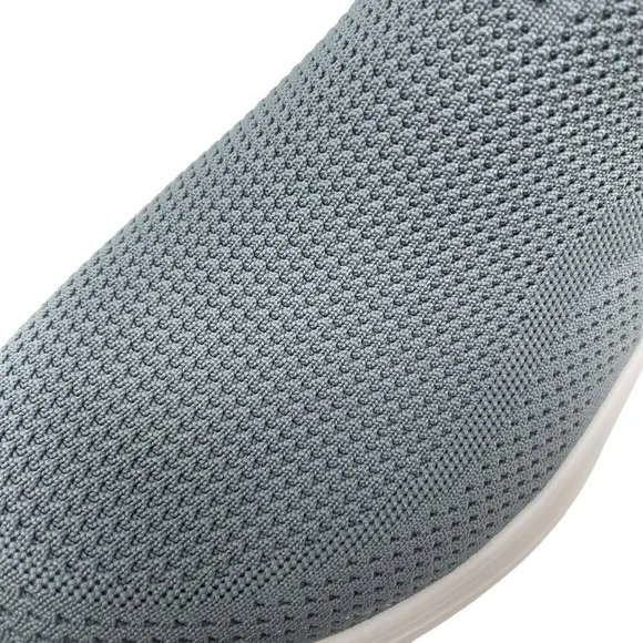Skechers Men’s Size 10.5 WIDE Slip On Comfort Shoes Gray Vapor Foam Covert NWT