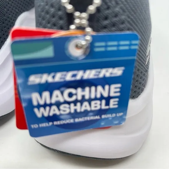 Skechers Men’s Size 10.5 WIDE Slip On Comfort Shoes Gray Vapor Foam Covert NWT