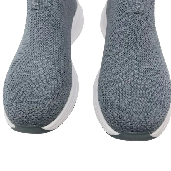 Skechers Men’s Size 10.5 WIDE Slip On Comfort Shoes Gray Vapor Foam Covert NWT