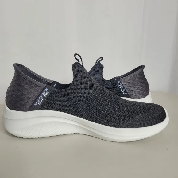 Skechers Women's Black Hands Free Slip-Ins Ultra Flex 3.0 Sneaker Shoe - Size 10