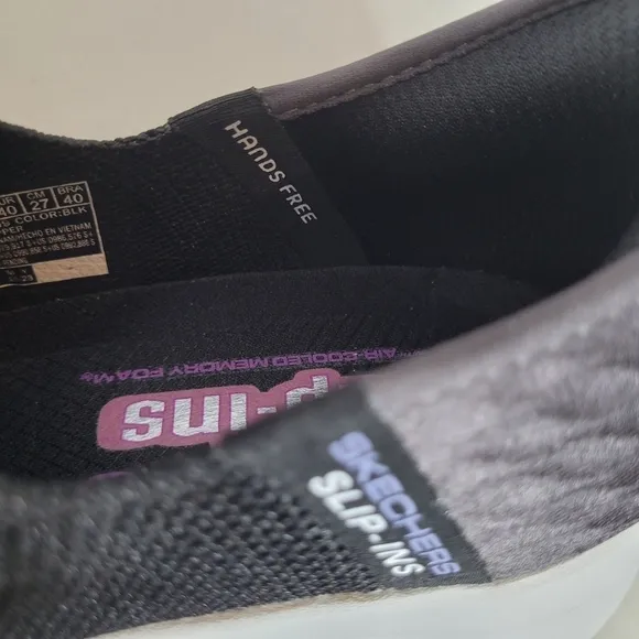 Skechers Women's Black Hands Free Slip-Ins Ultra Flex 3.0 Sneaker Shoe - Size 10