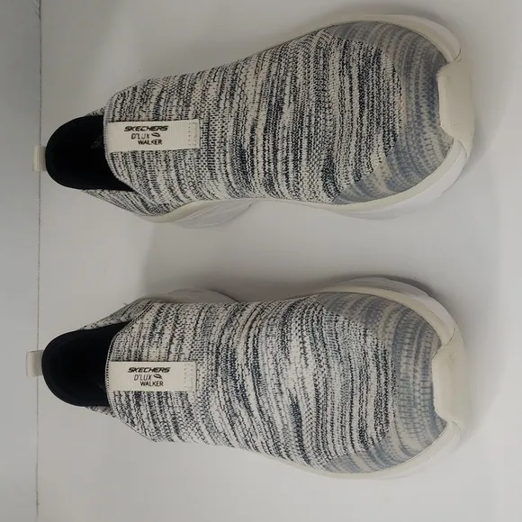 SKECHERS Women’s D'Lux Walker size 10 Like New!
