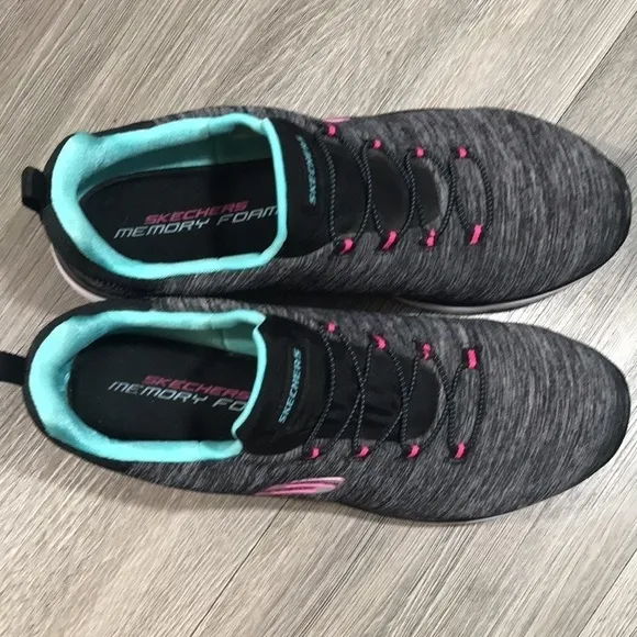 Skechers Women's Summits Quick Getaway Black/L-Blue Slip On Shoes-Asst Size 9.5