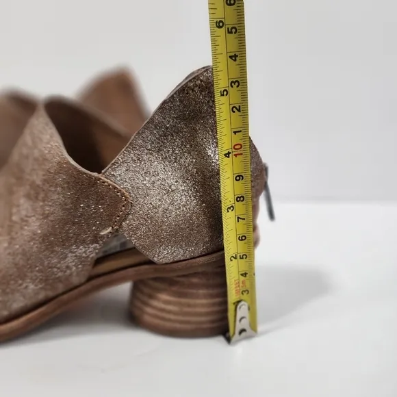Sofft Carleigh Sparkle Rounded Stack Heel Peep Toe Shoes Size 8 and 8.5