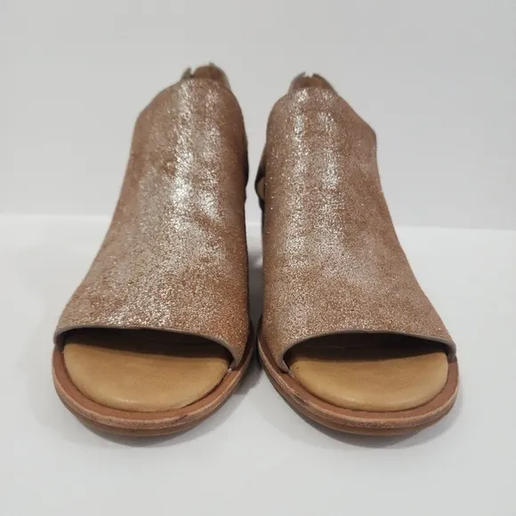 Sofft Carleigh Sparkle Rounded Stack Heel Peep Toe Shoes Size 8 and 8.5