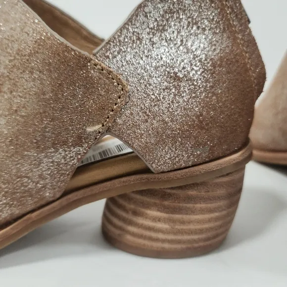 Sofft Carleigh Sparkle Rounded Stack Heel Peep Toe Shoes Size 8 and 8.5