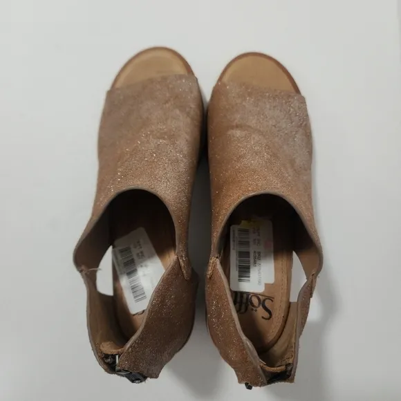 Sofft Carleigh Sparkle Rounded Stack Heel Peep Toe Shoes Size 8 and 8.5