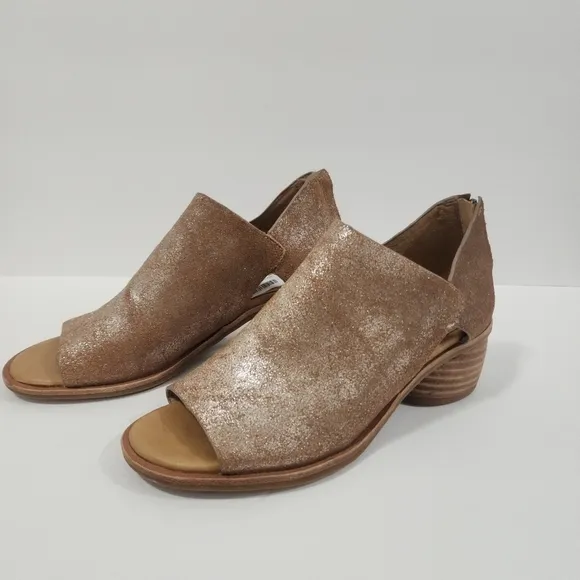 Sofft Carleigh Sparkle Rounded Stack Heel Peep Toe Shoes Size 8 and 8.5