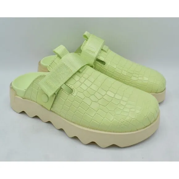 Sorel Womens Size 8 Viibe Lime Green White Croc Embossed Slip On Clogs Shoes