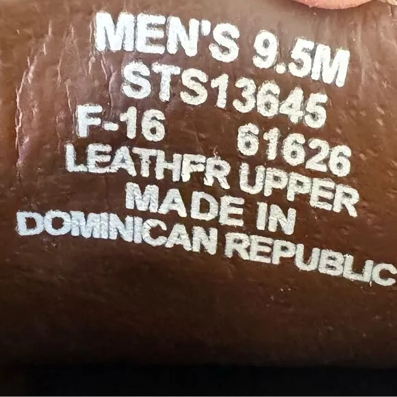 Sperry Men’s Authentic Original Cross Lace Brown Boat Shoes. 9.5.