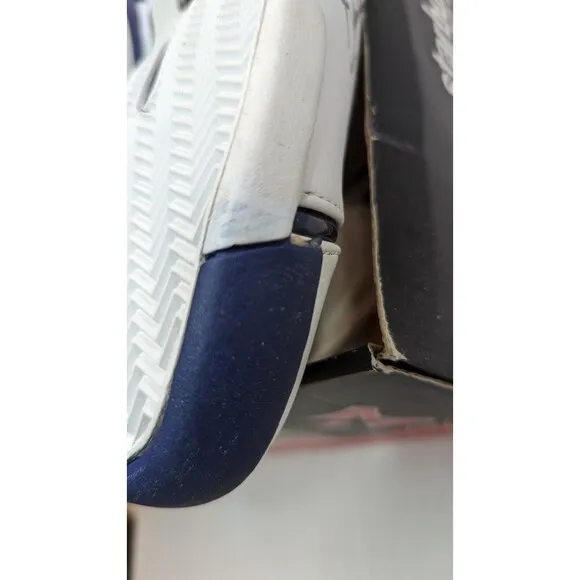 Starbury 1 Stephon Marbury Size (5.5) BB Shoes, NIB  MARBURY 20260 AUTOGRAPHED!
