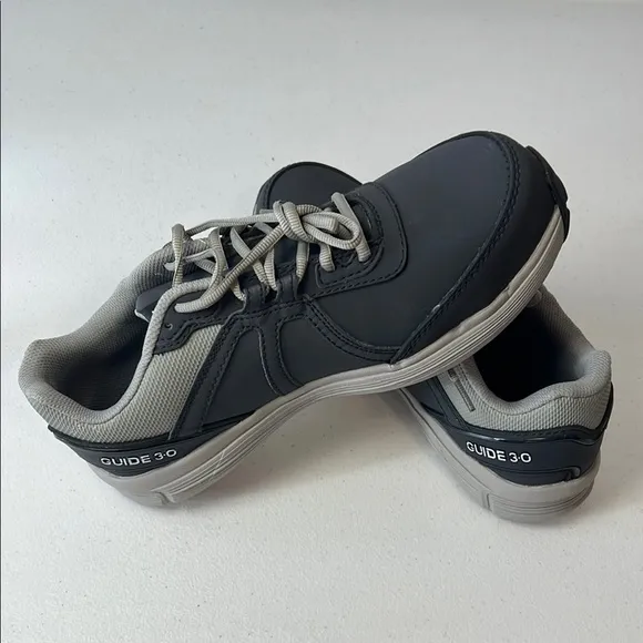 STEEL TOE FOR MEN Reebok Black and Gray Athletic shoe