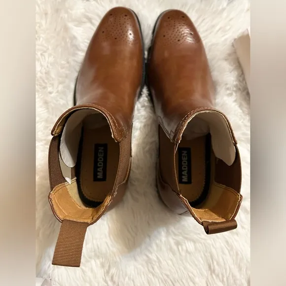 Steve Madden Ettior Chelsea Boot