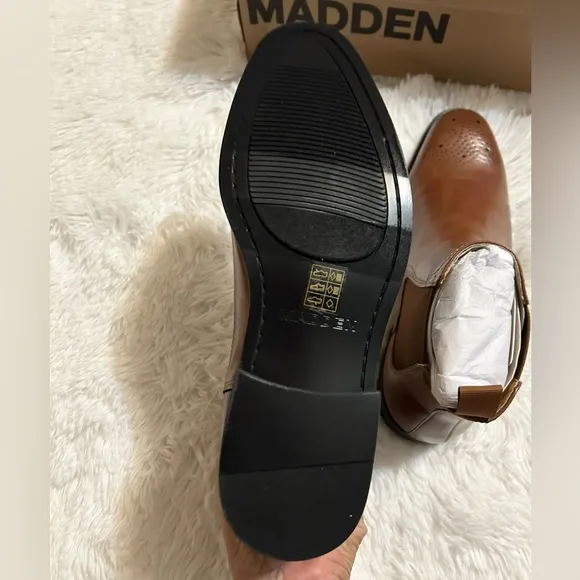 Steve Madden Ettior Chelsea Boot