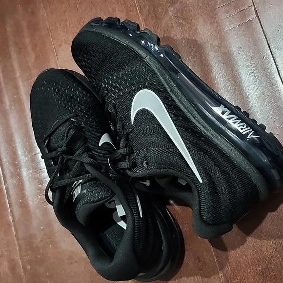 Sz 6.5 M / 8 WMNS Nike Air Max 2017 Shoes Black Anthracite 849559-001 Running