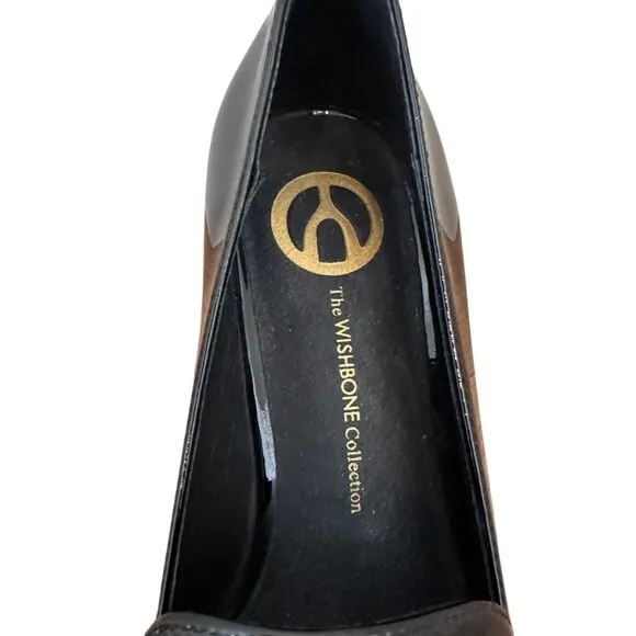 The Wishbone Collection Black Patent Block Heel Gold Embellished Loafer Size 6.