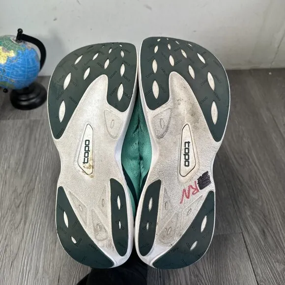 Topo Athletic Shoes Mens 9.5 Teal Specter Running Sneaker Cushioned