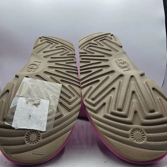 Ugg Bailey Bow II Girls Size 4 Pink Blossom Boots Pull On Casual Walking School