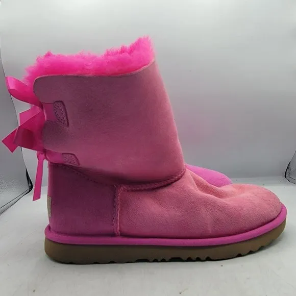 Ugg Bailey Bow II Girls Size 4 Pink Blossom Boots Pull On Casual Walking School