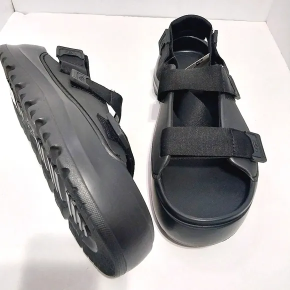 UGG Stratus Sandals, NWT, Size 10|EUR 43