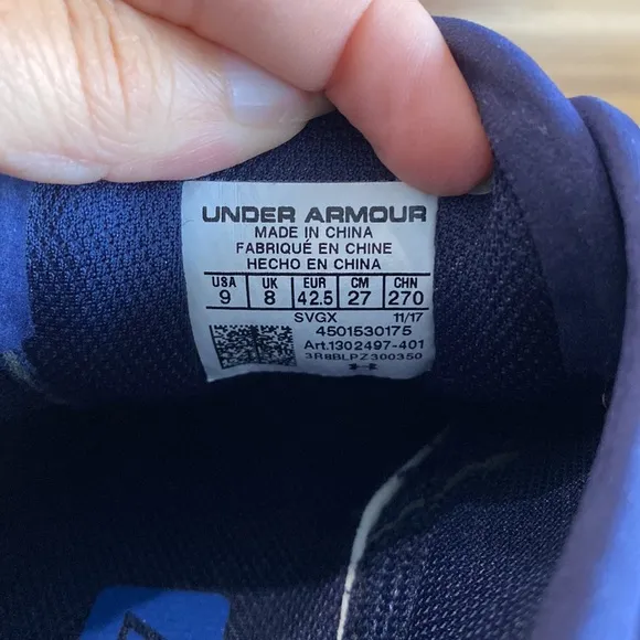 Under Armour Charged Blue Running Shoes 1302497-401 Men's Size 9