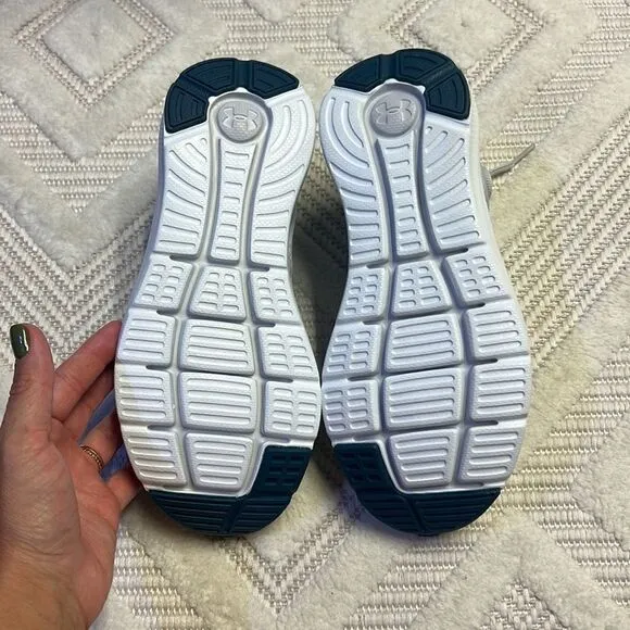 UNDER ARMOUR - Charged Impulse Shoes