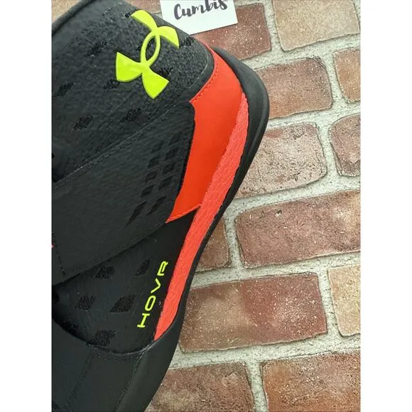 Under Armour HOVR Silencer Track Men' Size 10.5 Spikes Javelin throwing Shoes