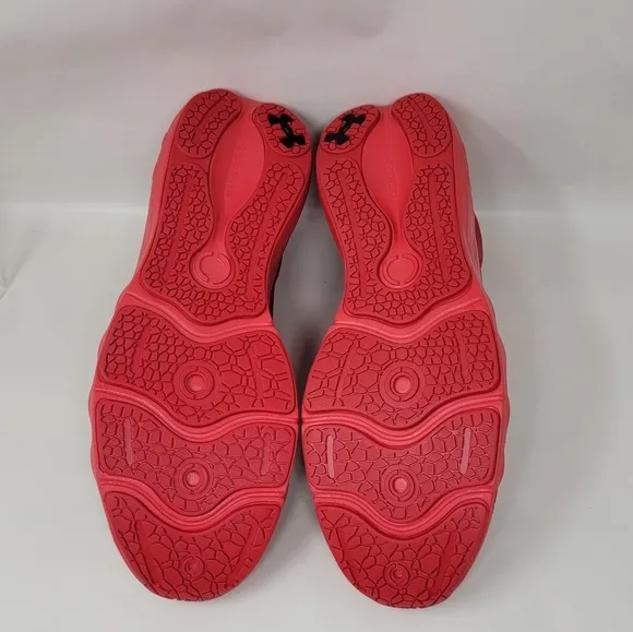 Under Armour UA Charged Vantage Red Men’s Sz Multi Running Shoes 3024699-600 New