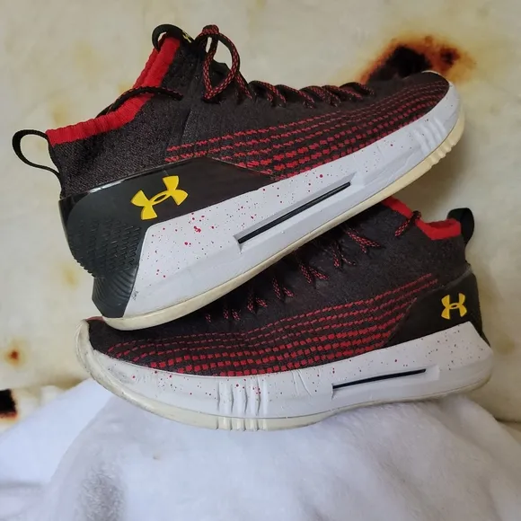 Under Armour UA Heat Seeker Mens Red Black Sneakers Shoes Sz 11 Basketball EUC