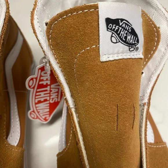 VANS GOLDEN BROWN/ TRUE WHITE SK8 HI SEUDE SNEAKER U.S MENS  SZ. 11.5/WO 13
