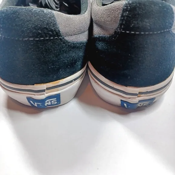 Vans Kress Rare Suede Leather Black Gray Men's Size 11.5 or 11 1/2