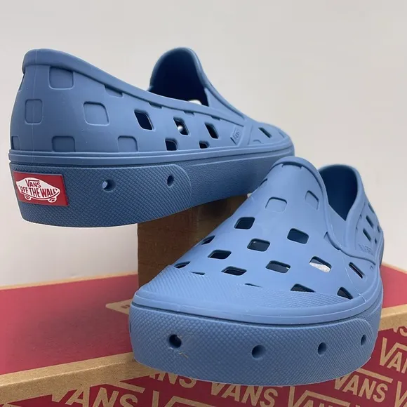Vans Men’s Slip-On TrkCaptains BlueVN0A5HF8ZR8Sneakers