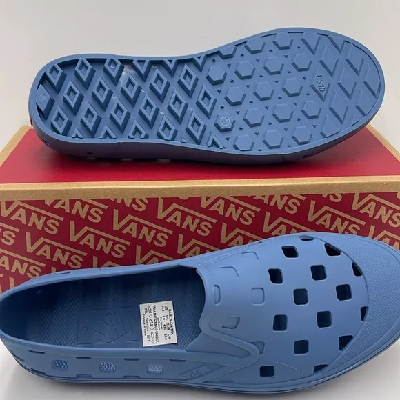Vans Men’s Slip-On TrkCaptains BlueVN0A5HF8ZR8Sneakers