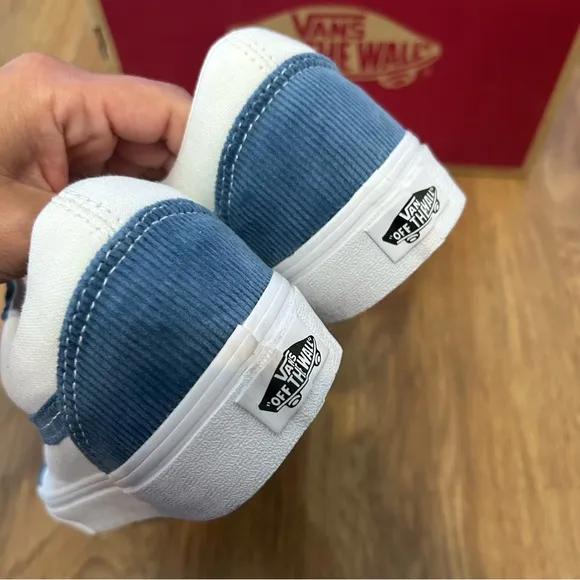 VANS old skool corduroy white blue lace up shoes sneakers women’s 8 new