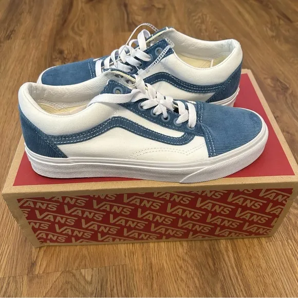 VANS old skool corduroy white blue lace up shoes sneakers women’s 8 new