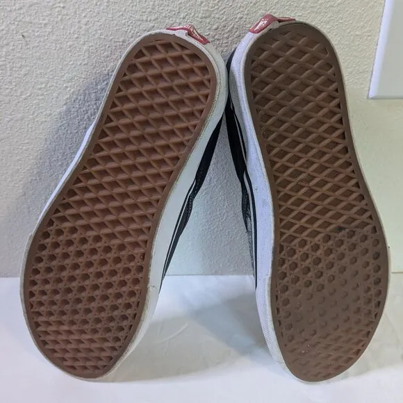 Vans|| RARE Multicolor X-Ray Skeleton Feet Men's Size 10 Slip on Skater shoe