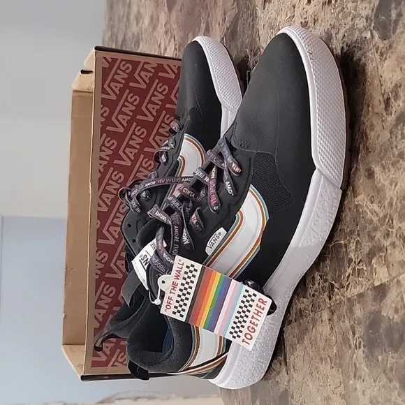 VANS Ultra Range EXO LGBTQ Pride Black Multi-Color Gym Shoes Mens 9.5 Woman 11