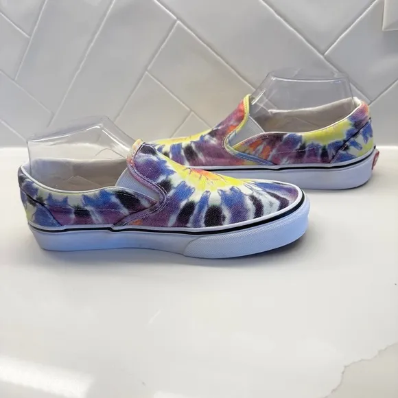 VANS Women’s Classic Slip On Washed Tie Dye Canvas Shoes Sneakers Size 7.5