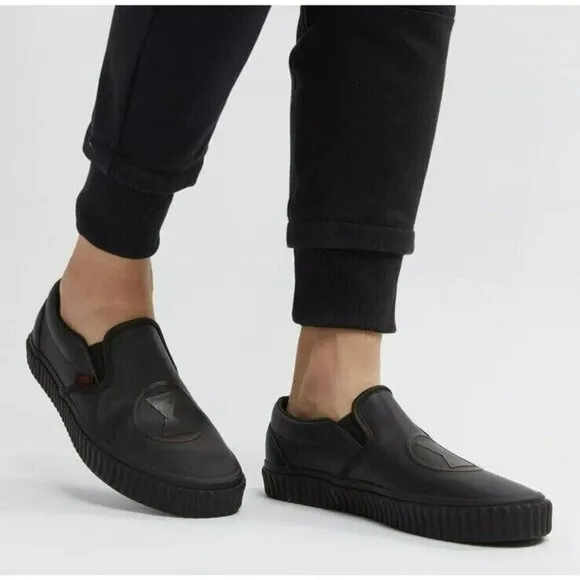 Vans x Marvel Shoes Mens Sz 7 Black Slip On Classic Cushioned Insole Logo Detail
