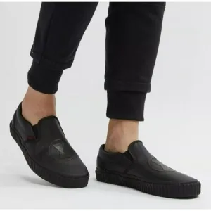 Vans x Marvel Shoes Mens Sz 7 Black Slip On Classic Cushioned Insole Logo Detail