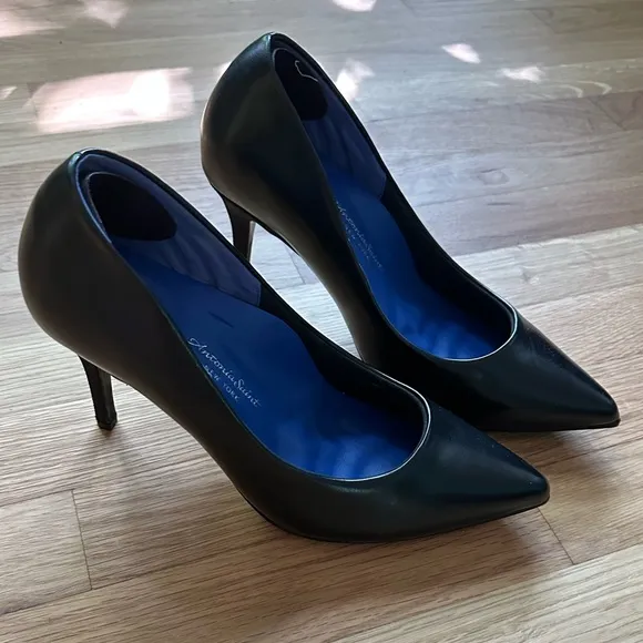Victoria 2.0 Heel by Antonia Saint - 9B