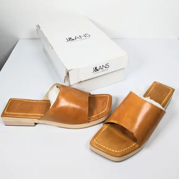 Vintage Dolce &amp; Gabanna square toe wood heel leather slides IOB  7