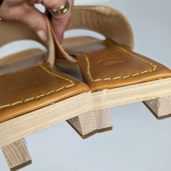 Vintage Dolce &amp; Gabanna square toe wood heel leather slides IOB  7