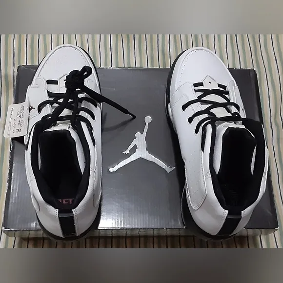 Vintage, Nike Jordan Melo M6, Youth 7, 2009, Sneakers, New With box