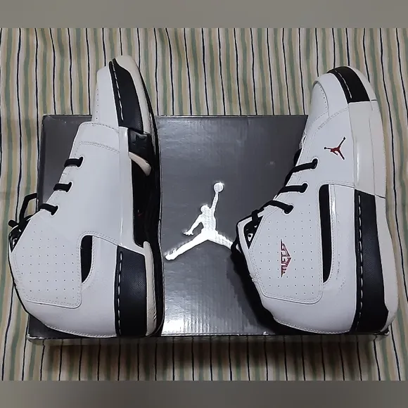 Vintage, Nike Jordan Melo M6, Youth 7, 2009, Sneakers, New With box