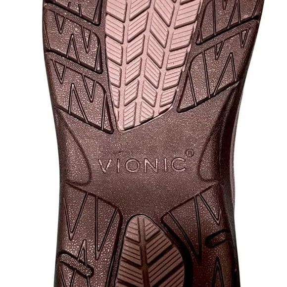 VIONIC Dennis black leather and suede orthotic sole sandals NIB Men's 7, 8