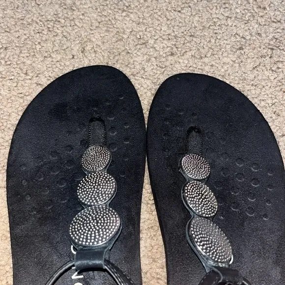 Vionic Lizbeth T-Strap Orthotic Sandal Pewter Metal Nappa Black 9.5 Wide