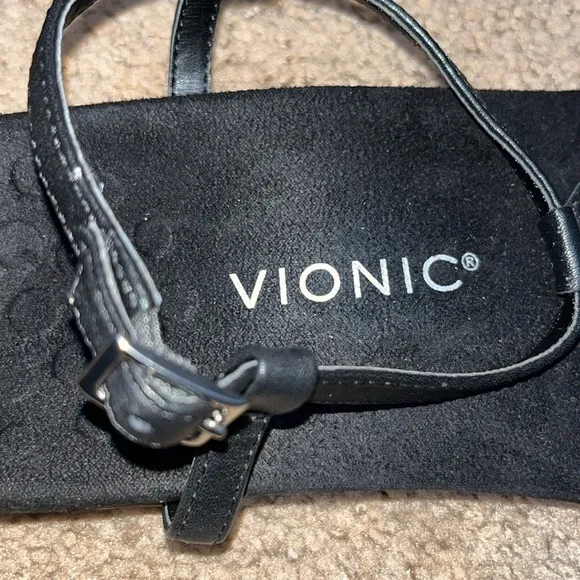 Vionic Lizbeth T-Strap Orthotic Sandal Pewter Metal Nappa Black 9.5 Wide